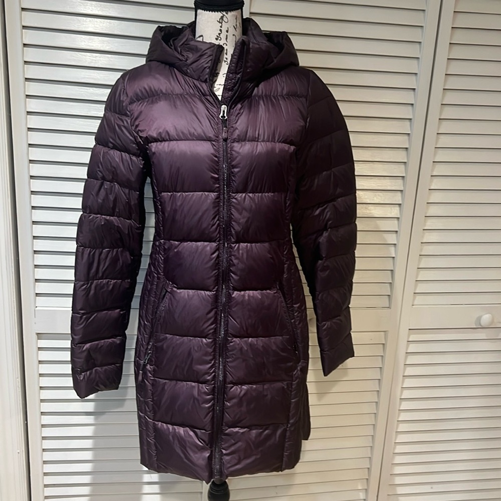 Women’s 32 degrees Heat weatherproof zip up jacket w/hood purplish plum S b5